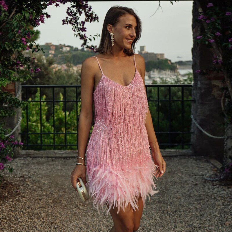 Short Dress with Feather Details for Women | Ideal for Parties and Special Events