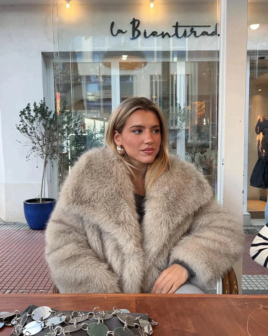 Women | Short Coat | Oversized Collar | Faux Fur Look | Warm Outerwear | Elegant Casual
