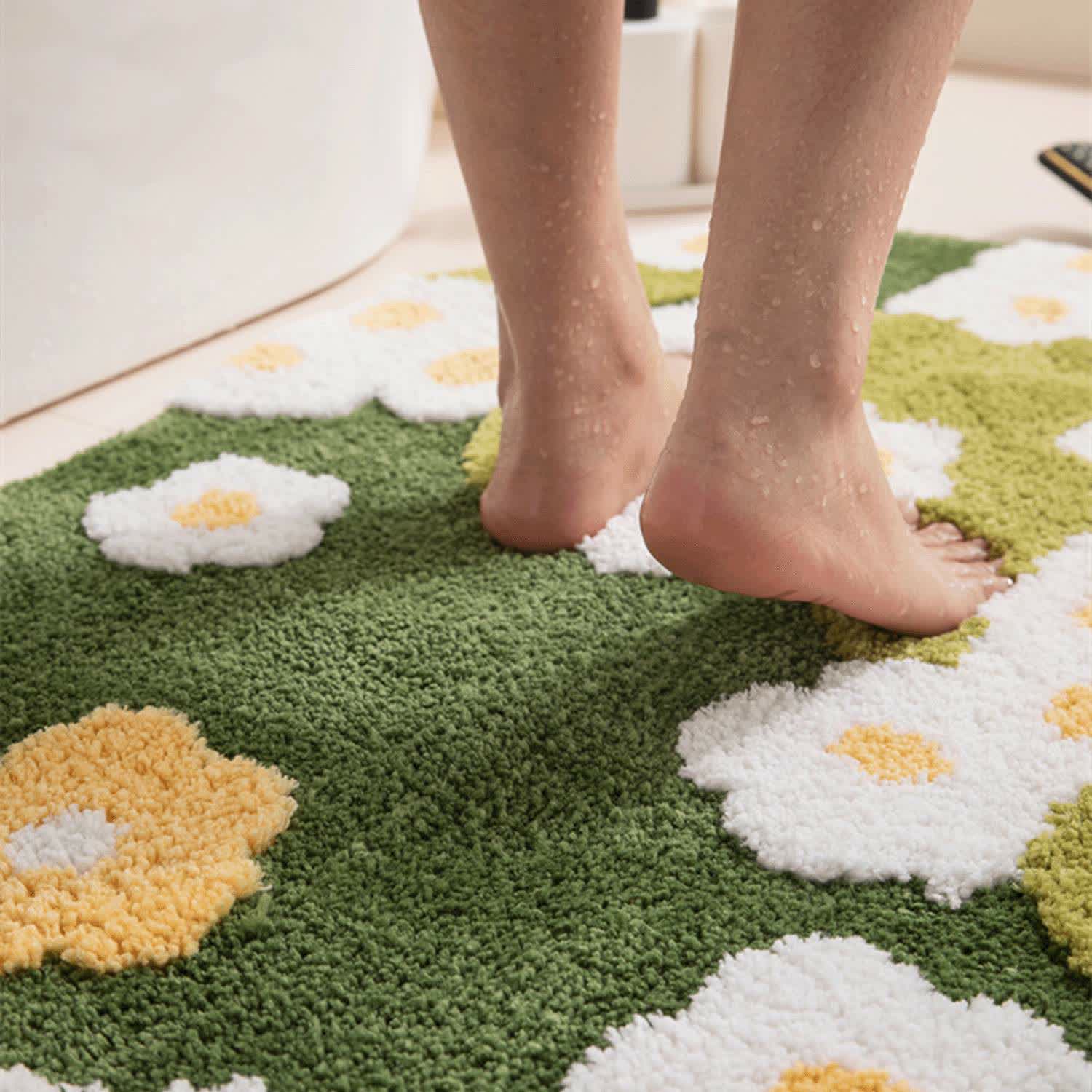 Daisy Moss Style Bath Rug | Absorbent Quick-Dry Bathroom Mat | Soft Washable Polyester Bath Carpet | Rustic Nature-Inspired Bathroom Décor