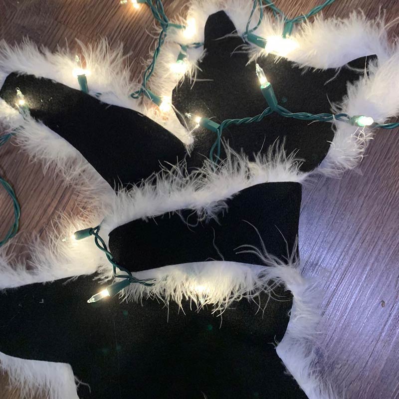 Holiday Cat Decorative Fur Trimmed Rug | Christmas Movie-Inspired Novelty Floor Decor with Optional Lights | Handmade Felt & Faux Fur Accent Rug