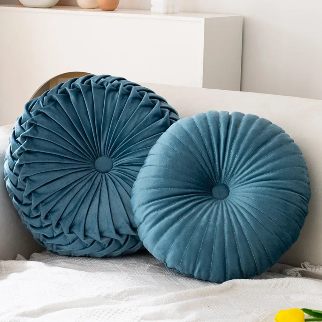 Fluffy – Soft Decorative Cushion Made of Plush for Sofa & Bed