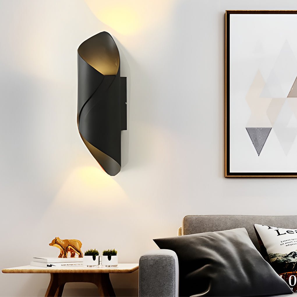 Modern Outdoor Wall Lamp | IP66 Waterproof LED Wall Light | Aluminum & Glass Exterior Lighting | 10W Garden & Facade Fixture