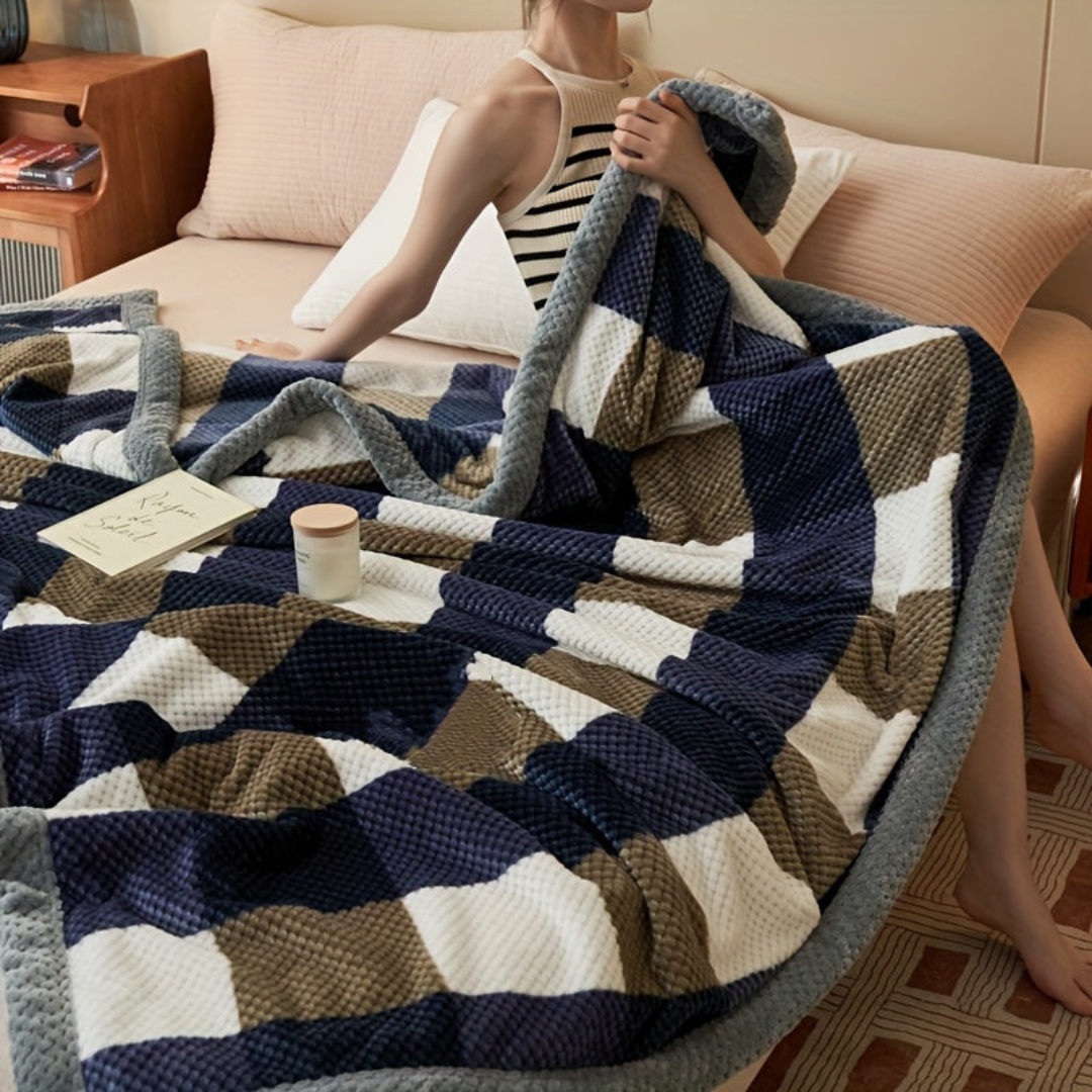 Brivor | Luxurious Fleece Diamond Blanket – Cozy Elegance for Comfortable Moments
