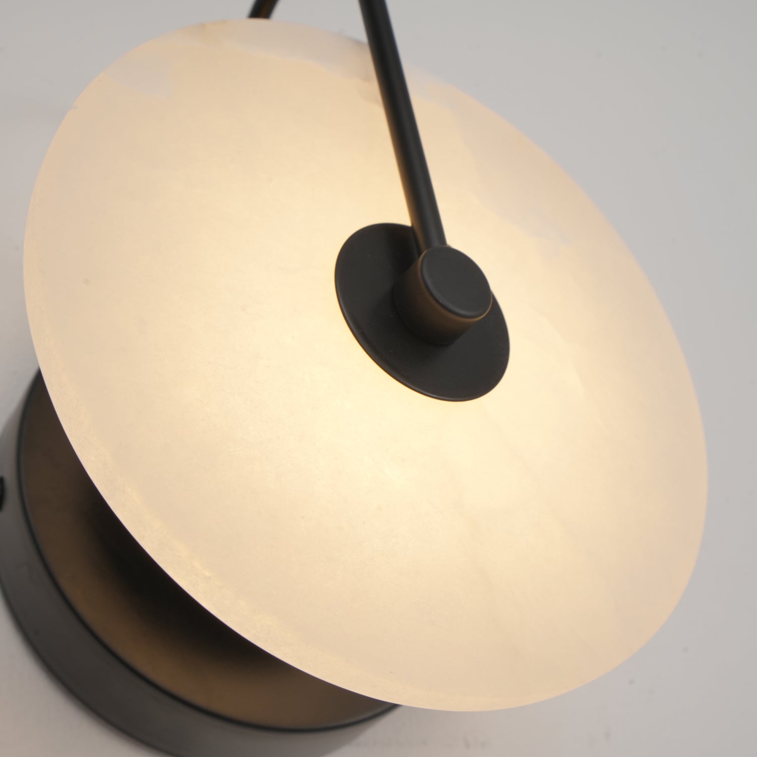Alabaster LED Wall Lamp | Organic Stone-Inspired Sconce | Warm to Cool Adjustable Light | Bedroom Hallway Living Room