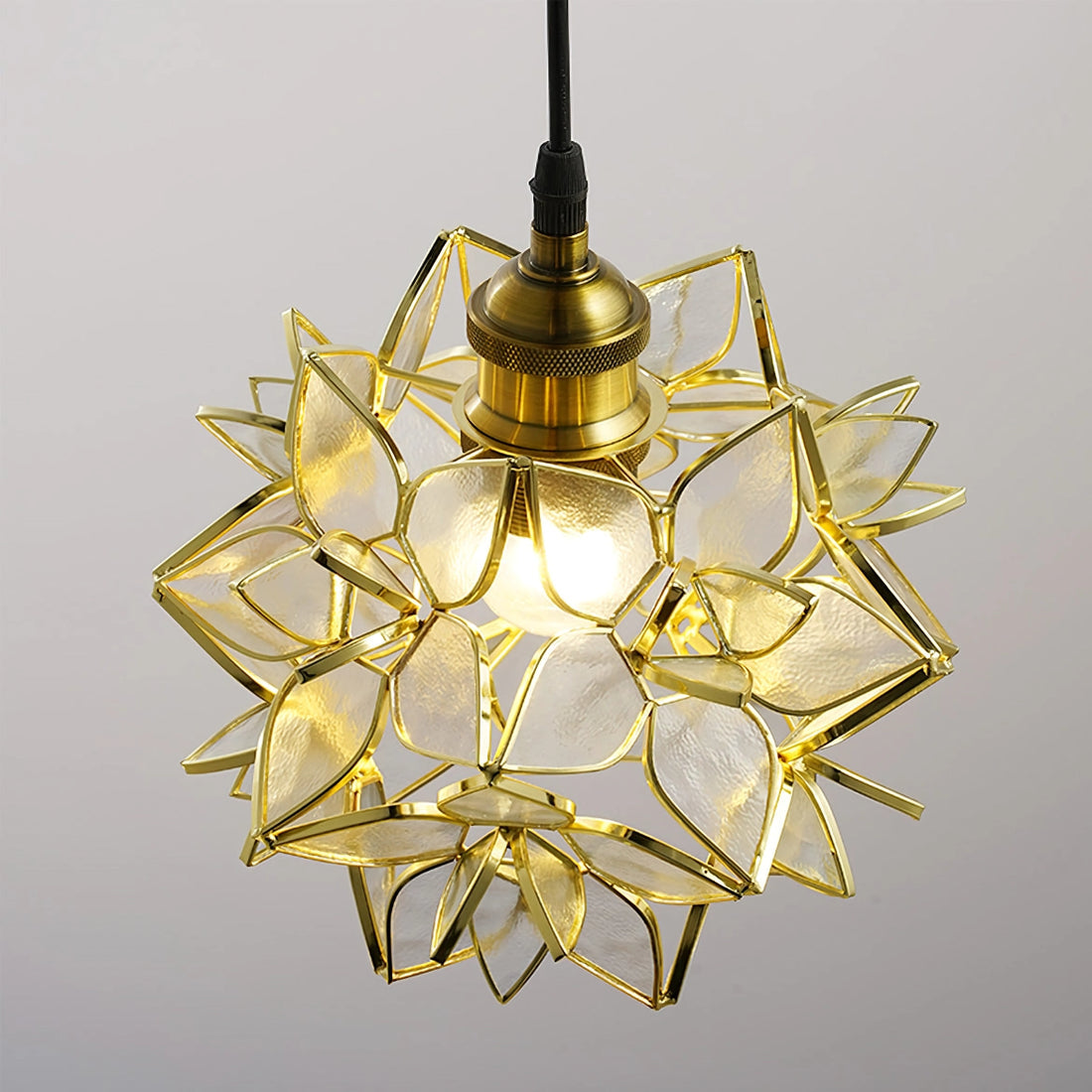 Capiz Pendant Lamp | Handcrafted Brass & Glass Ceiling Light | E26/E27 LED or Edison Bulb | Adjustable Hanging Height | Modern & Classic Interior