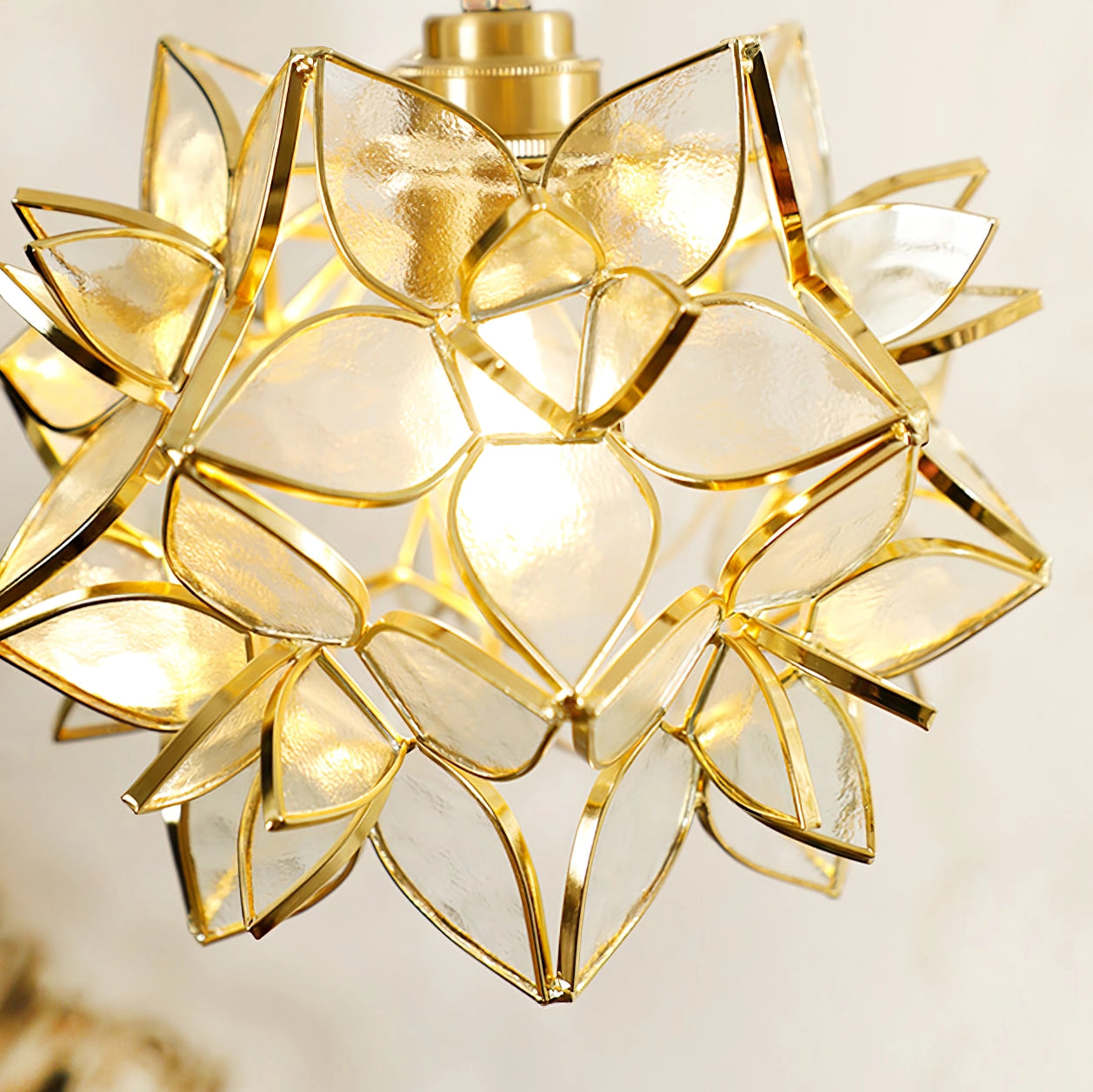 Capiz Pendant Lamp | Handcrafted Brass & Glass Ceiling Light | E26/E27 LED or Edison Bulb | Adjustable Hanging Height | Modern & Classic Interior