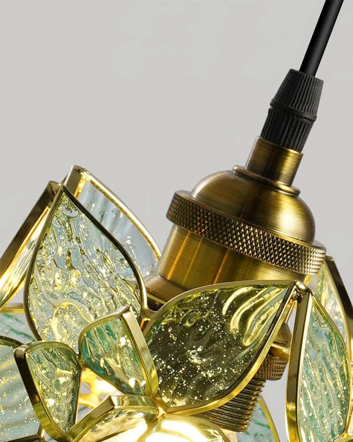 Capiz Pendant Lamp | Handcrafted Brass & Glass Ceiling Light | E26/E27 LED or Edison Bulb | Adjustable Hanging Height | Modern & Classic Interior