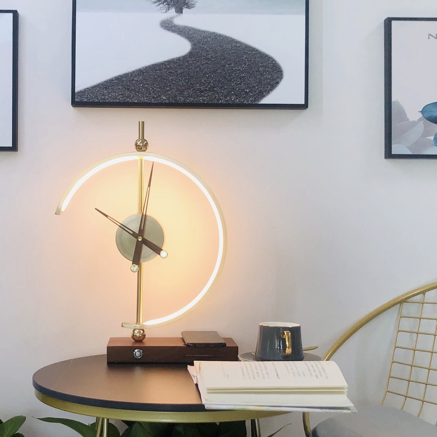 NagoyaLight™ | Luxe Lamp Clock and Charger