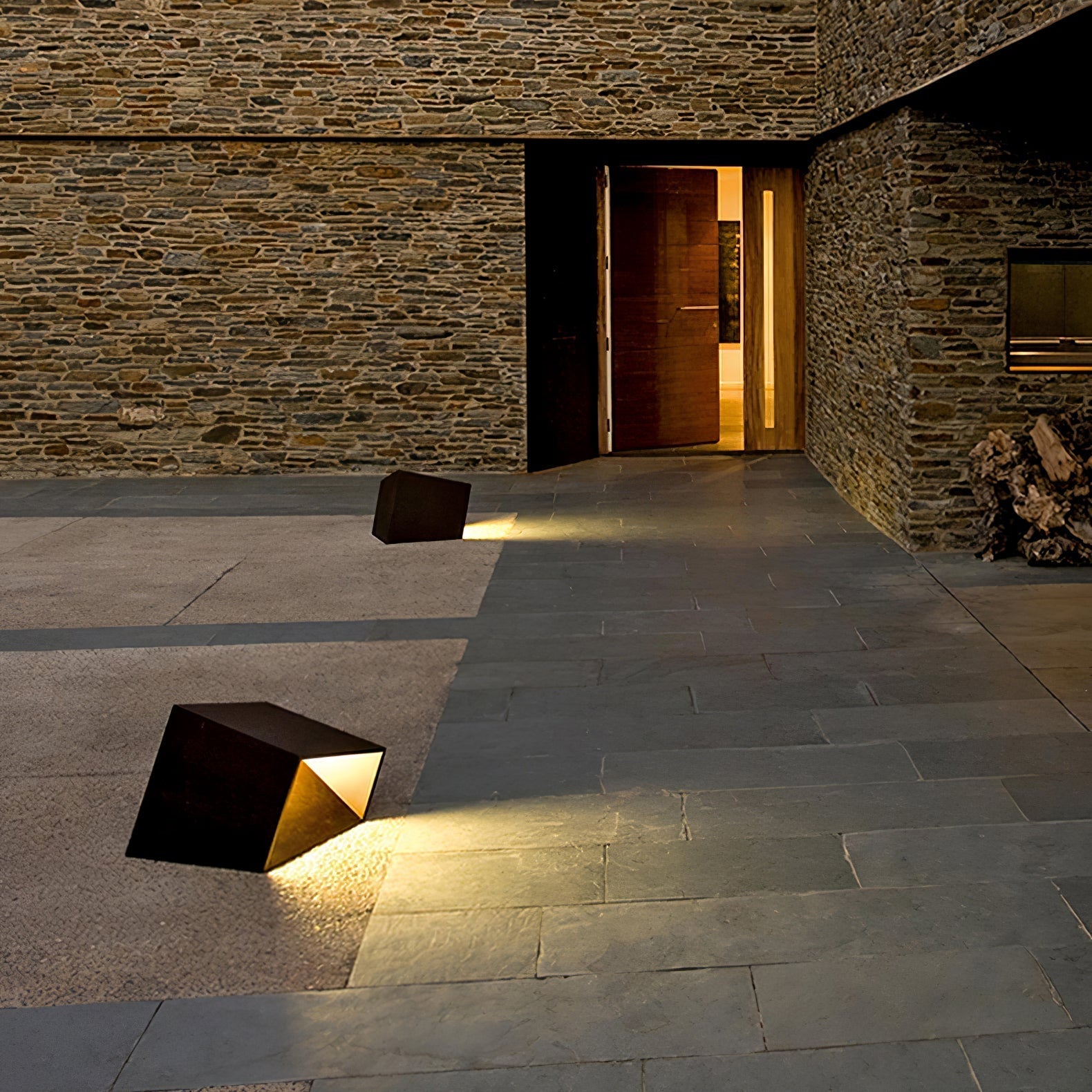 Cube Garden Solar Outdoor Light Compact Design | Integrated LED | Stainless Steel | IP65 Waterproof Patio & Lawn Lighting