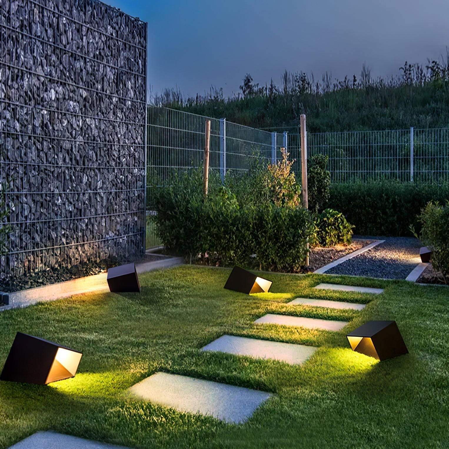 Cube Garden Solar Outdoor Light Compact Design | Integrated LED | Stainless Steel | IP65 Waterproof Patio & Lawn Lighting