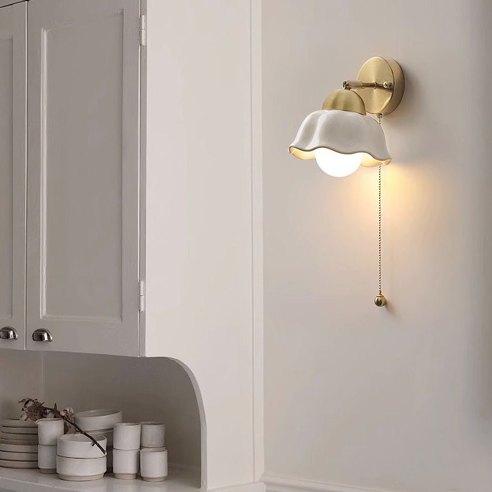 Retro French Flower Wall Lamp Vintage Sconce Light | White Gold Iron Acrylic Design | E27 Indoor Wall Lighting Bedroom Living Room