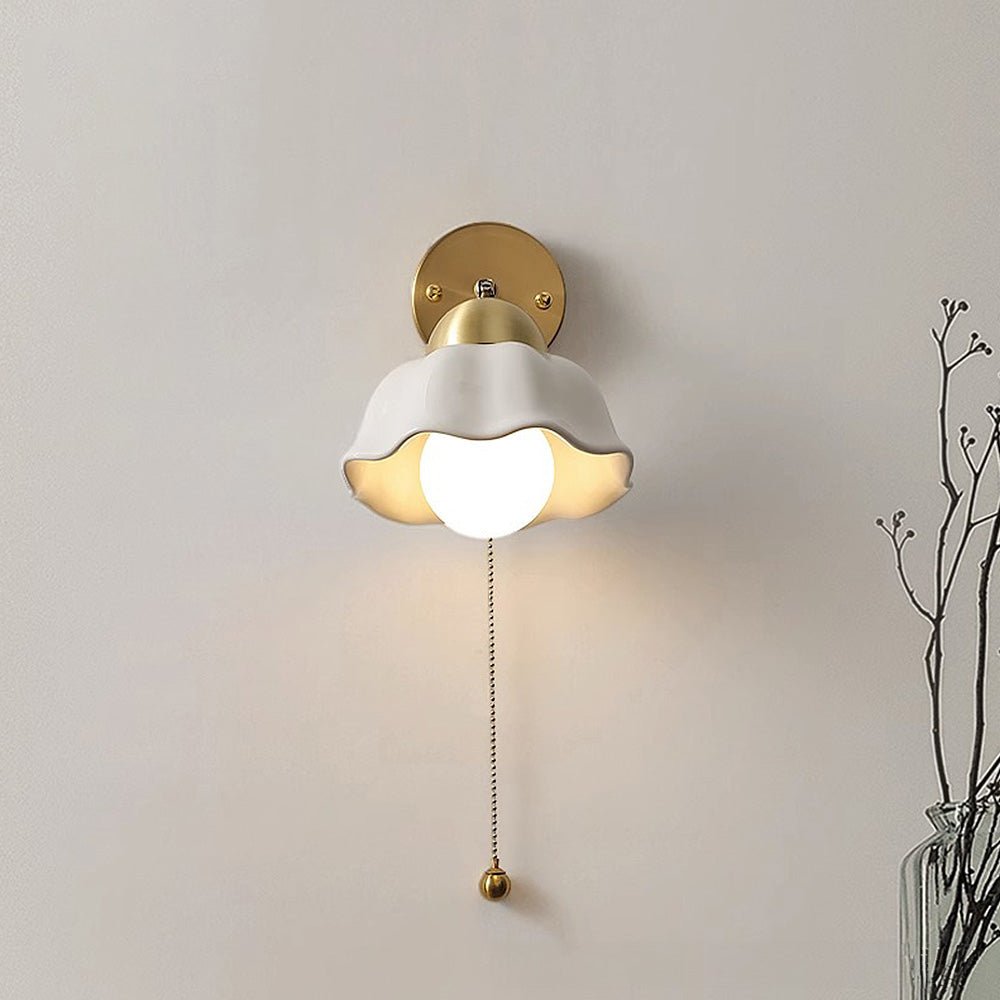 Retro French Flower Wall Lamp Vintage Sconce Light | White Gold Iron Acrylic Design | E27 Indoor Wall Lighting Bedroom Living Room