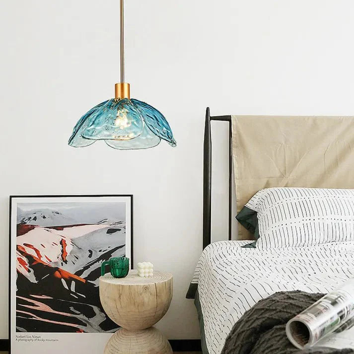 Creative Flower Petal Bedside Lamp