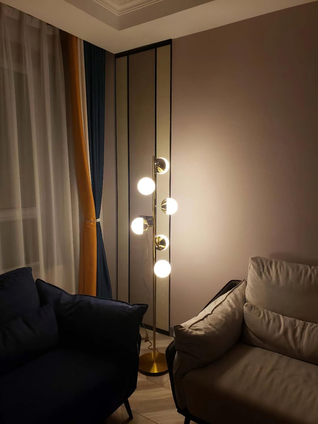 Doppler LED Floor Lamp
