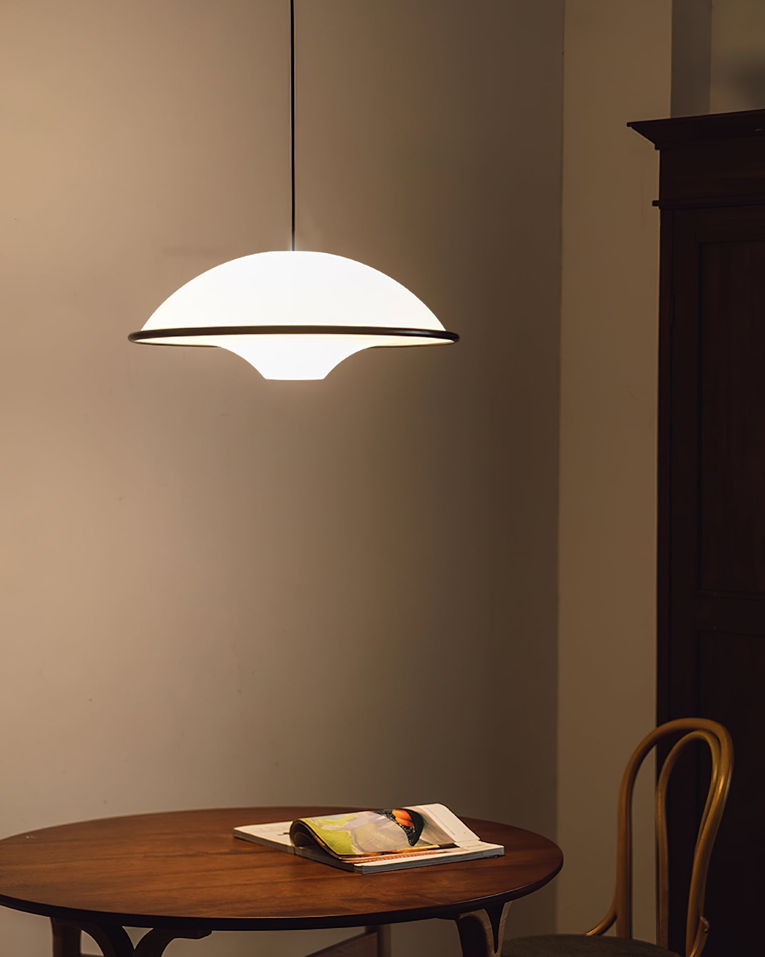 Modern UFO Pendant Lamp Minimalist Ceiling Light | Acrylic & Metal | E26 E27 LED Compatible | Adjustable Hanging Light