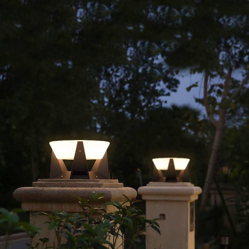 Outdoor Lighting – Solar Garden Lights