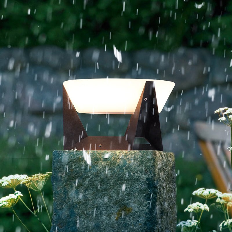 Outdoor Lighting – Solar Garden Lights