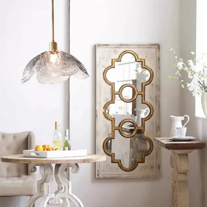 Creative Flower Petal Bedside Lamp