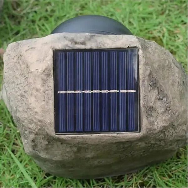RockyLight | Solar-powered lamps in the shape of a stone