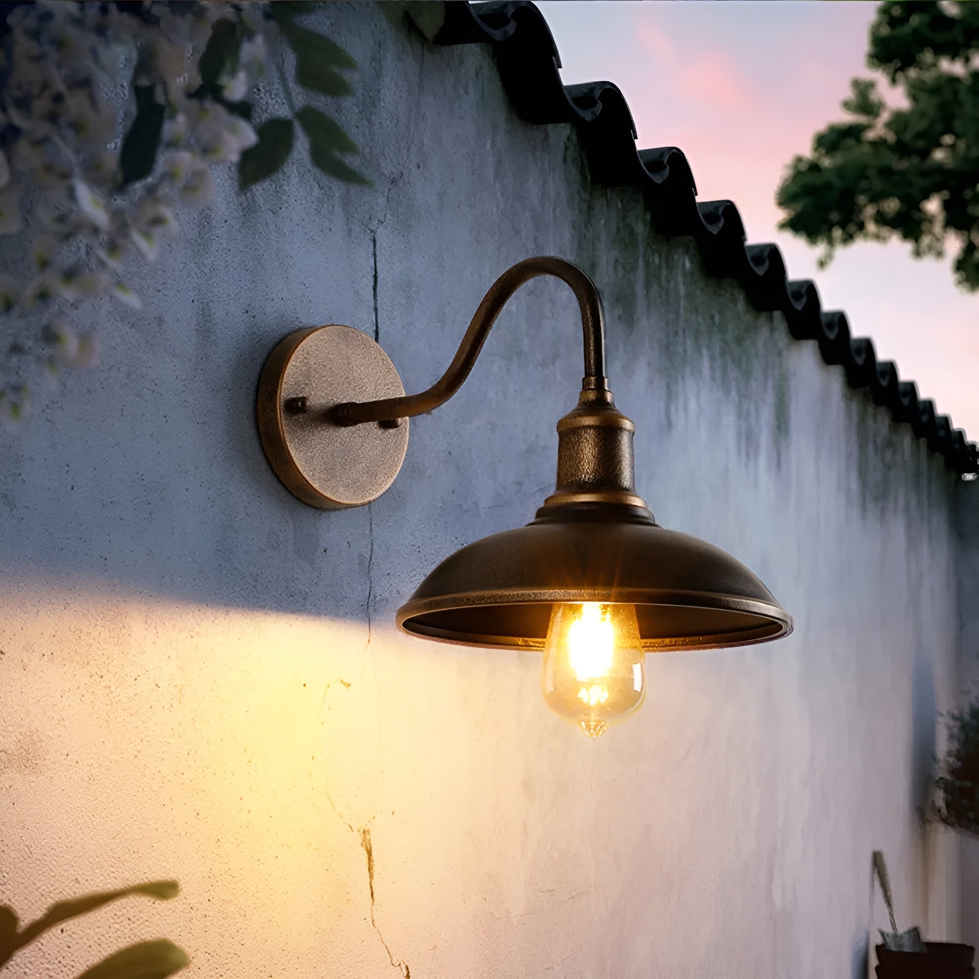 Vintage Outdoor Wall Lamp for Facade & Entrance | Industrial Exterior Wall Lighting | Durable Metal Outdoor Lamp | E27 Compatible Design