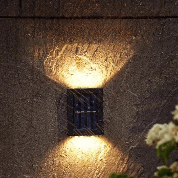 Wireless LED Solar Wall Lamps Deluxe - Create the Perfect Atmosphere in Your Garden!