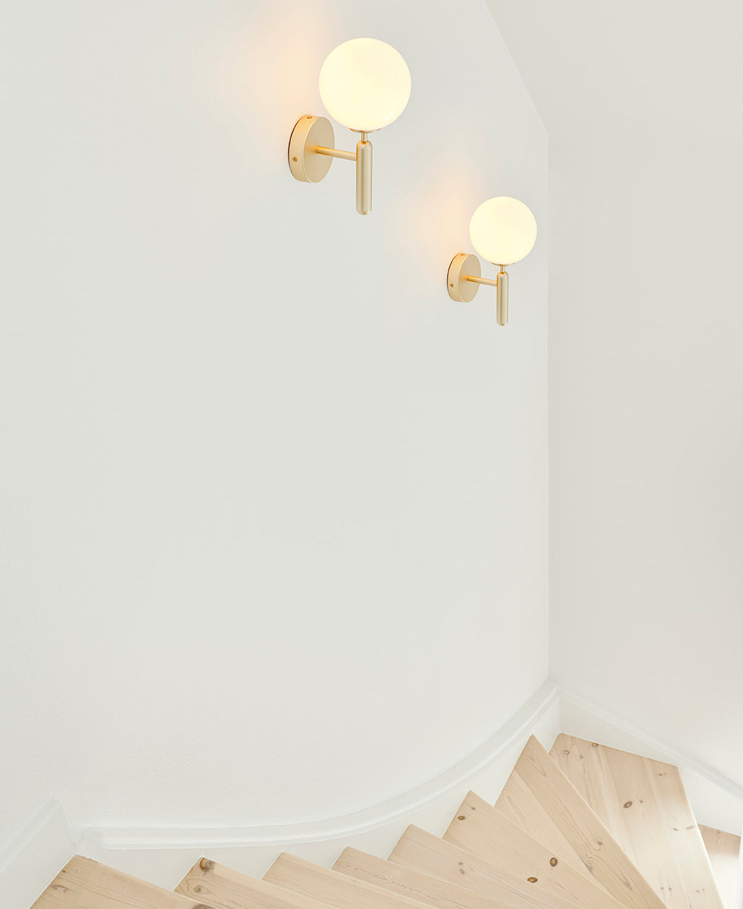 Scandinavian Brass Glass Wall Lamp | Minimalist Luxury Wall Light | E14 LED or Edison Bulb | 34cm Height Indoor Lighting