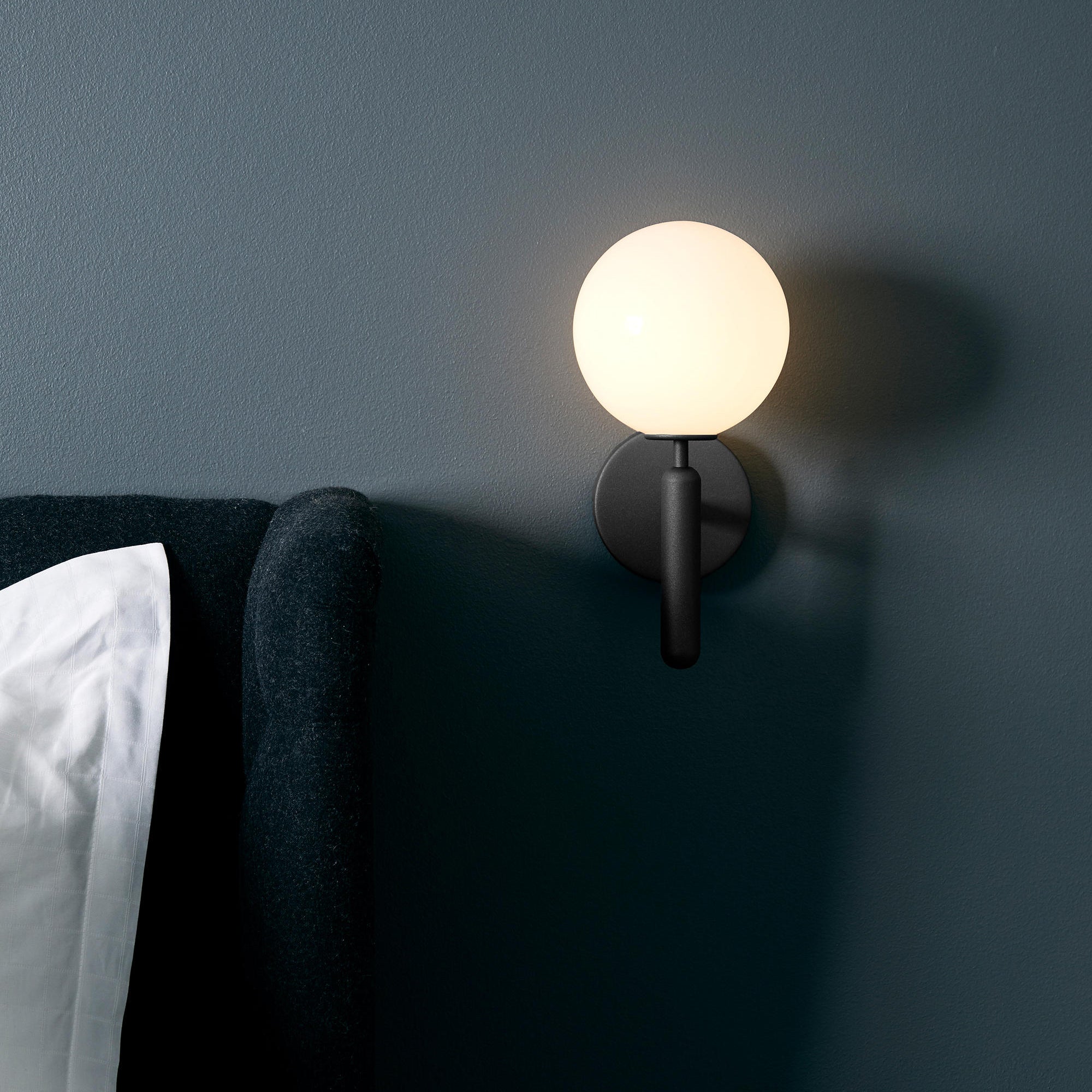 Scandinavian Brass Glass Wall Lamp | Minimalist Luxury Wall Light | E14 LED or Edison Bulb | 34cm Height Indoor Lighting
