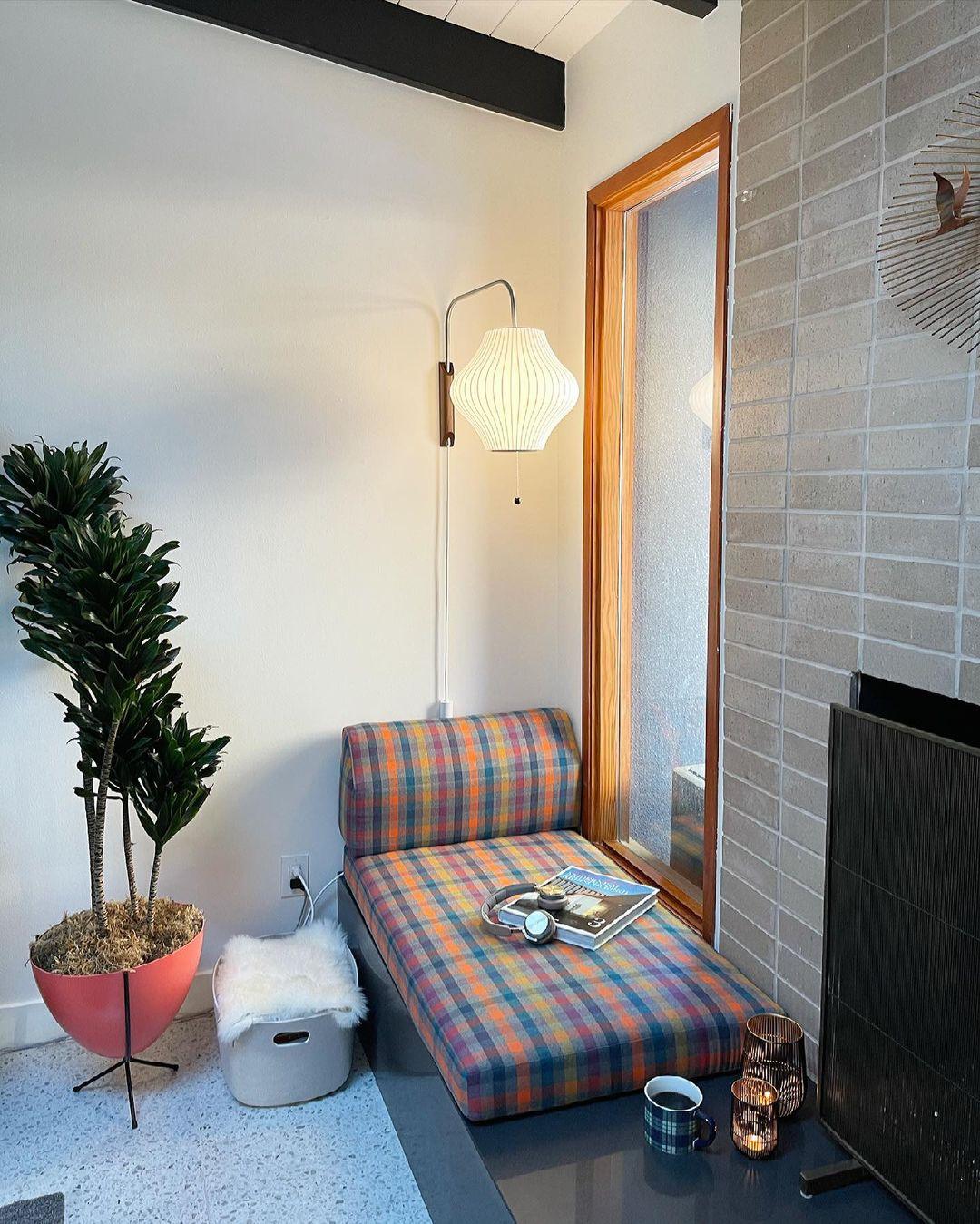 Nelson Wall Sconce | Mid-Century Modern Wall Light | Walnut & Metal Fixture | E26/E27 Ambient Indoor Lighting