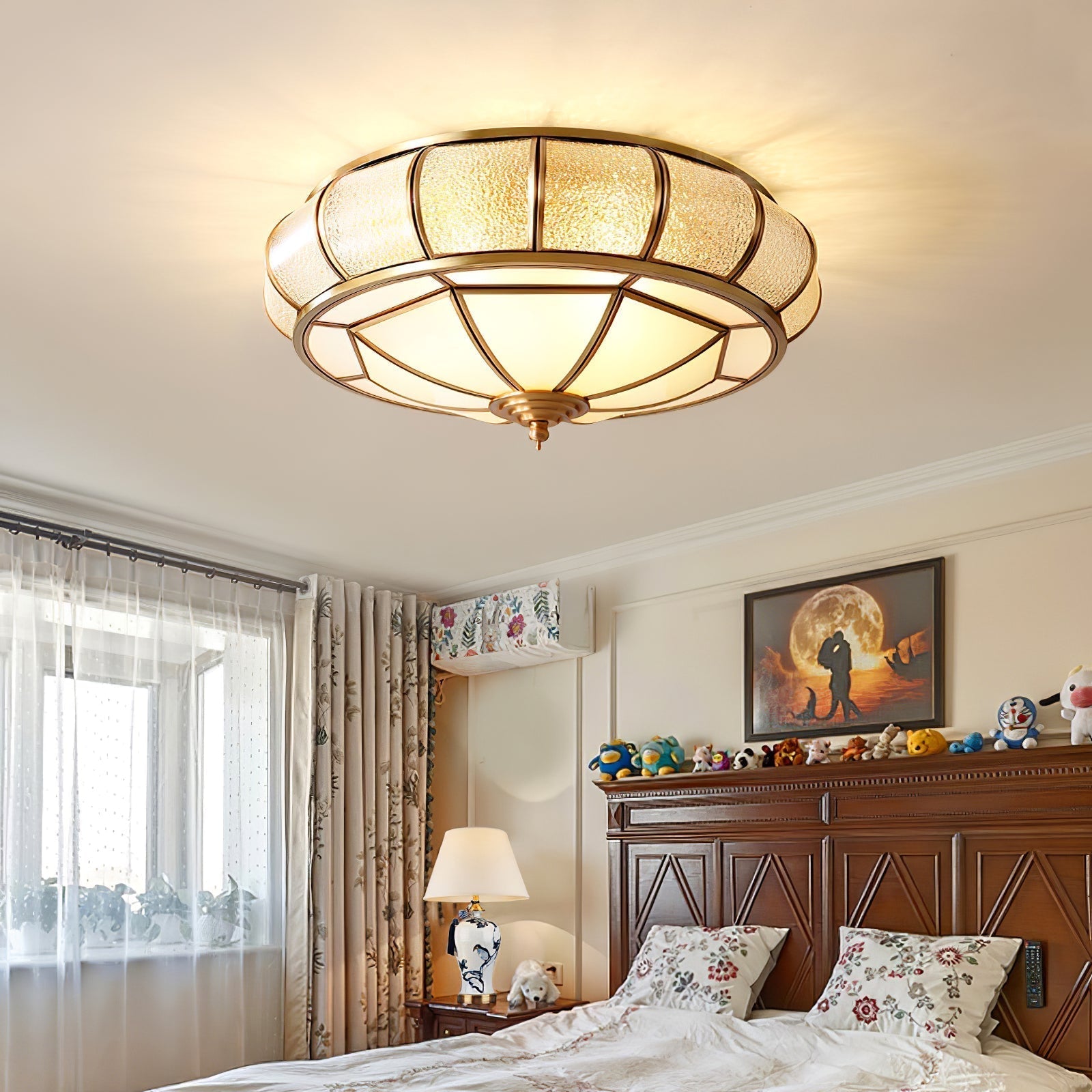 Round Glass Ceiling Lamp with Texture