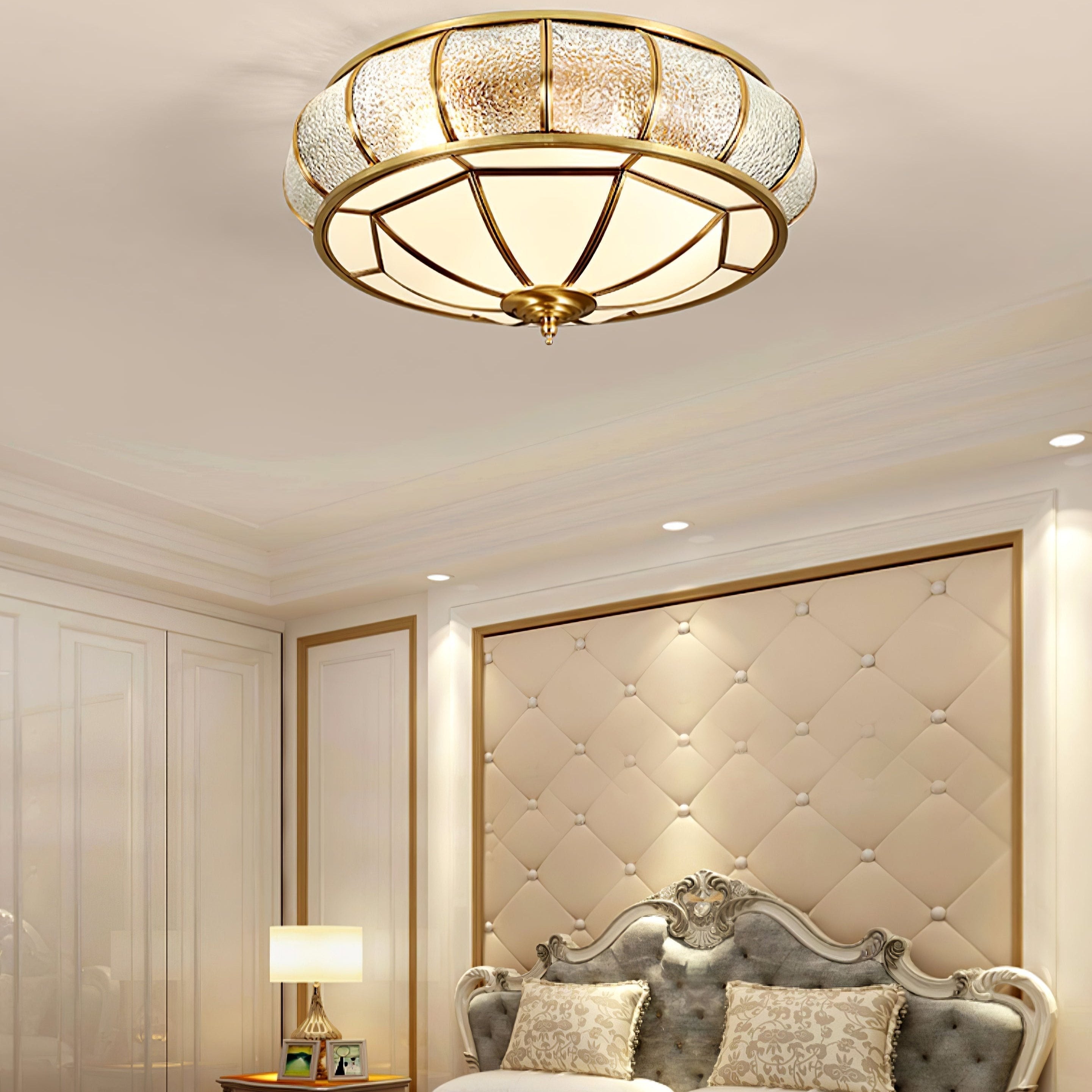 Round Glass Ceiling Lamp with Texture