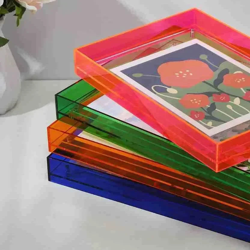 KlaraFrame Mini | Transparent Acrylic Photo Frame with Stand