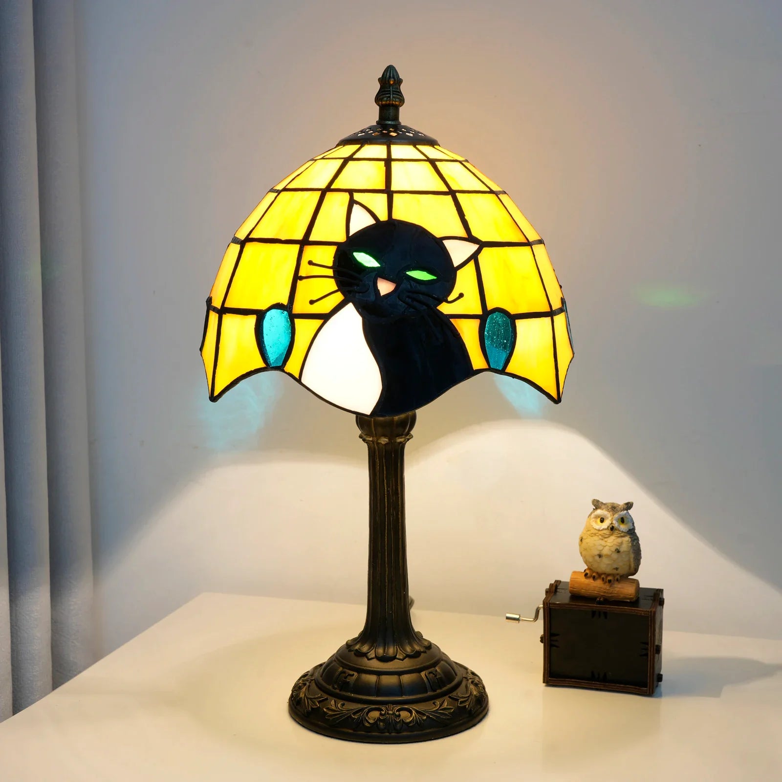 Luminia Black Cat Table Lamp | Decorative Nightstand Light for Kids Room & Bedroom | Resin Ambient Table Lamp | EU Plug