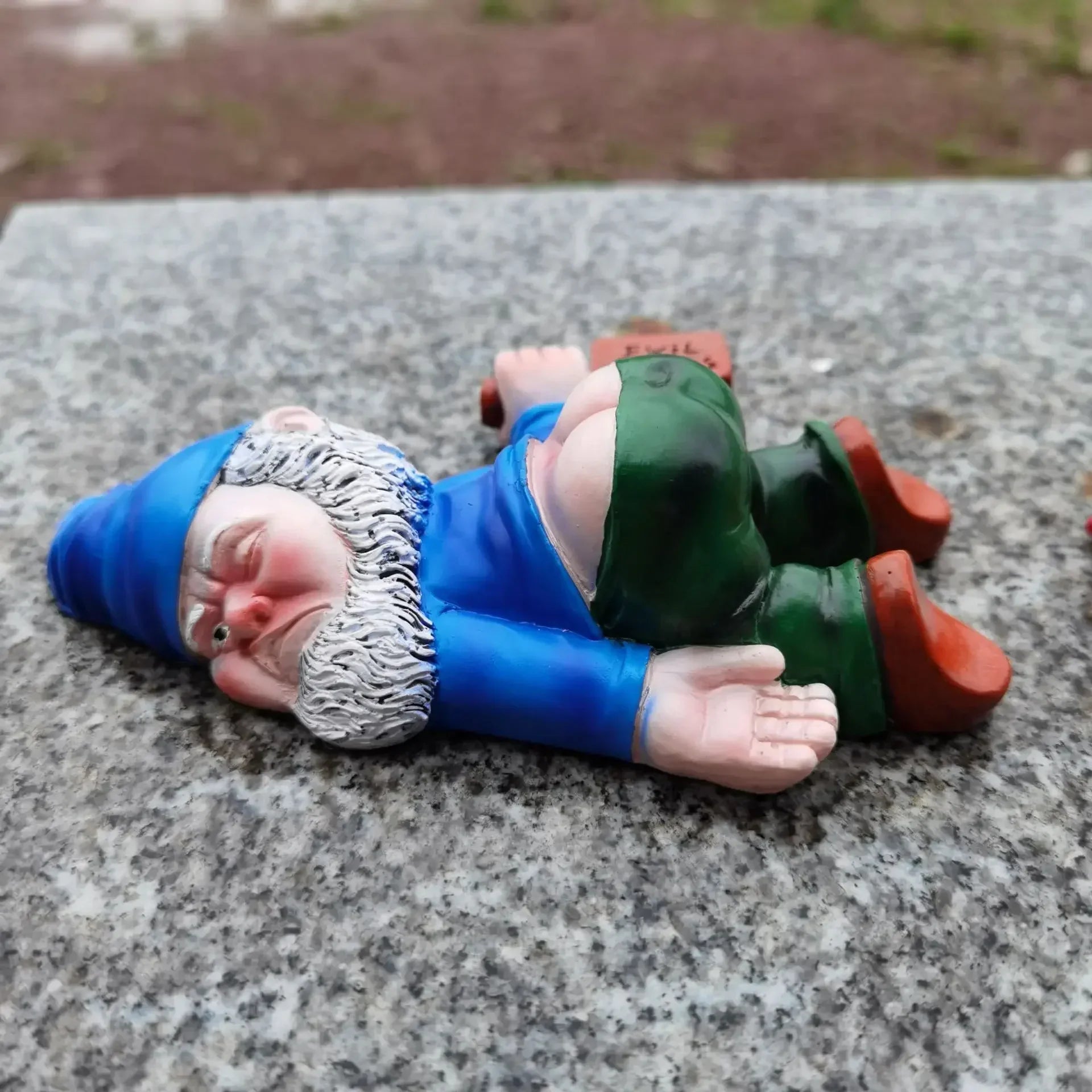 Funny Drunken Garden Gnome Statue 15 cm for Indoor Outdoor Decor | Weatherproof Eco Resin | Garden Patio Home Accent