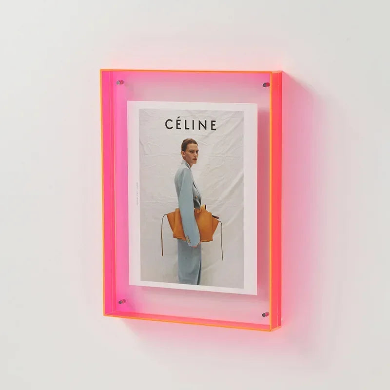 KlaraFrame Mini | Transparent Acrylic Photo Frame with Stand