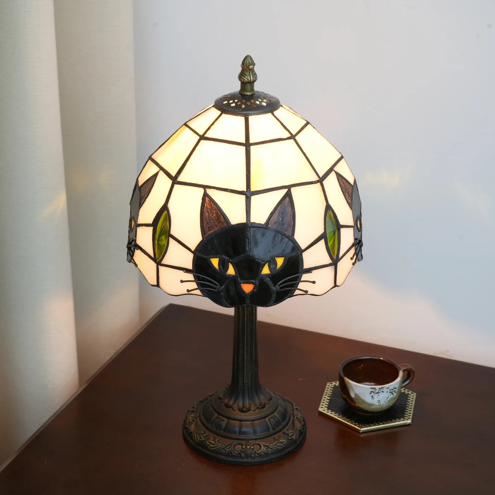 Luminia Black Cat Table Lamp | Decorative Nightstand Light for Kids Room & Bedroom | Resin Ambient Table Lamp | EU Plug