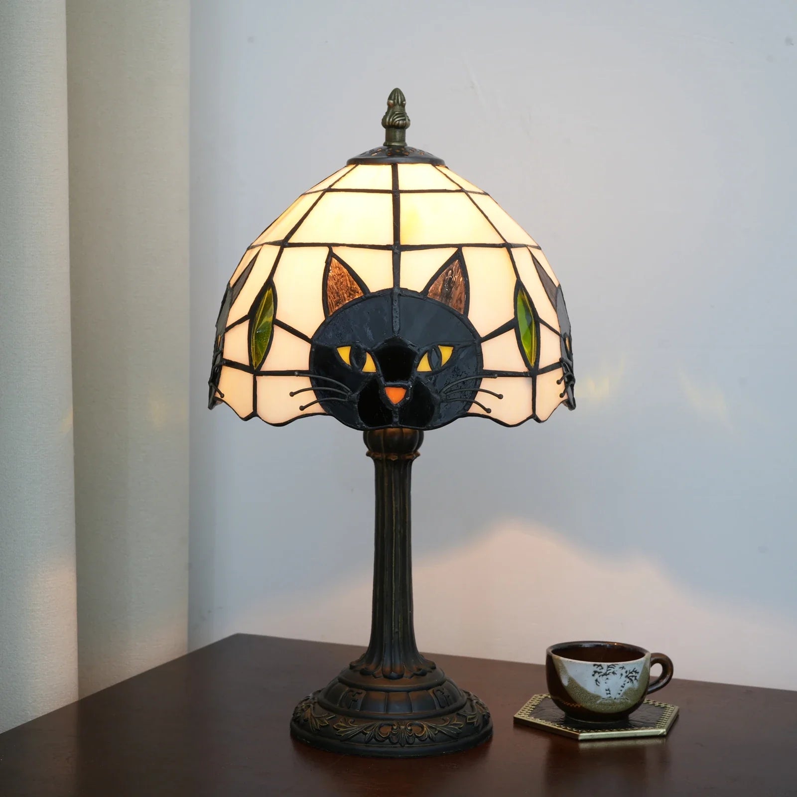 Luminia Black Cat Table Lamp | Decorative Nightstand Light for Kids Room & Bedroom | Resin Ambient Table Lamp | EU Plug
