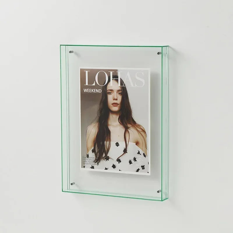 KlaraFrame Mini | Transparent Acrylic Photo Frame with Stand