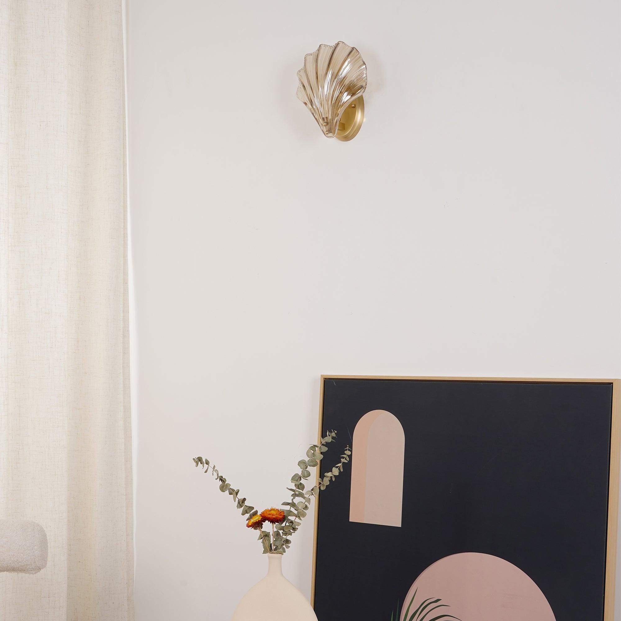 Coastal Shell Wall Light for Bedroom & Living Room | Brass Glass Nautical Wall Lamp | E14 LED or Edison Bulb | 20cm