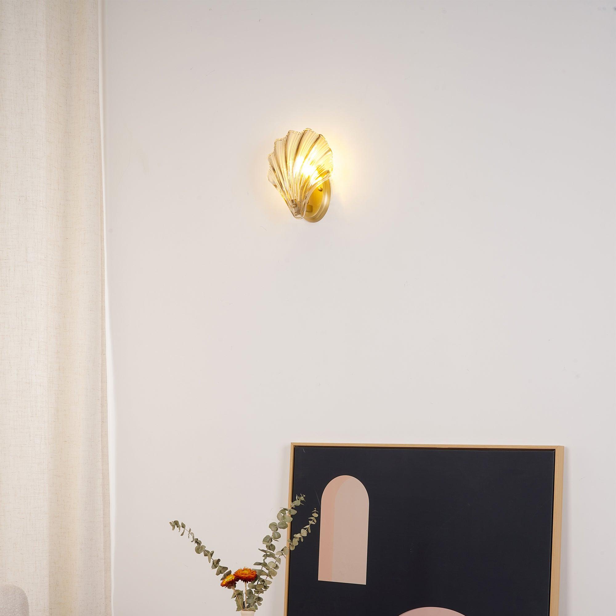 Coastal Shell Wall Light for Bedroom & Living Room | Brass Glass Nautical Wall Lamp | E14 LED or Edison Bulb | 20cm