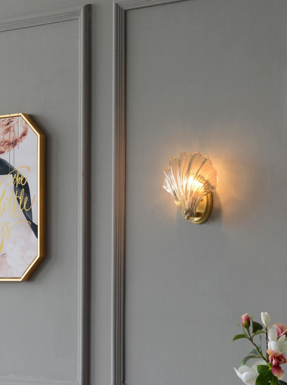 Coastal Shell Wall Light for Bedroom & Living Room | Brass Glass Nautical Wall Lamp | E14 LED or Edison Bulb | 20cm