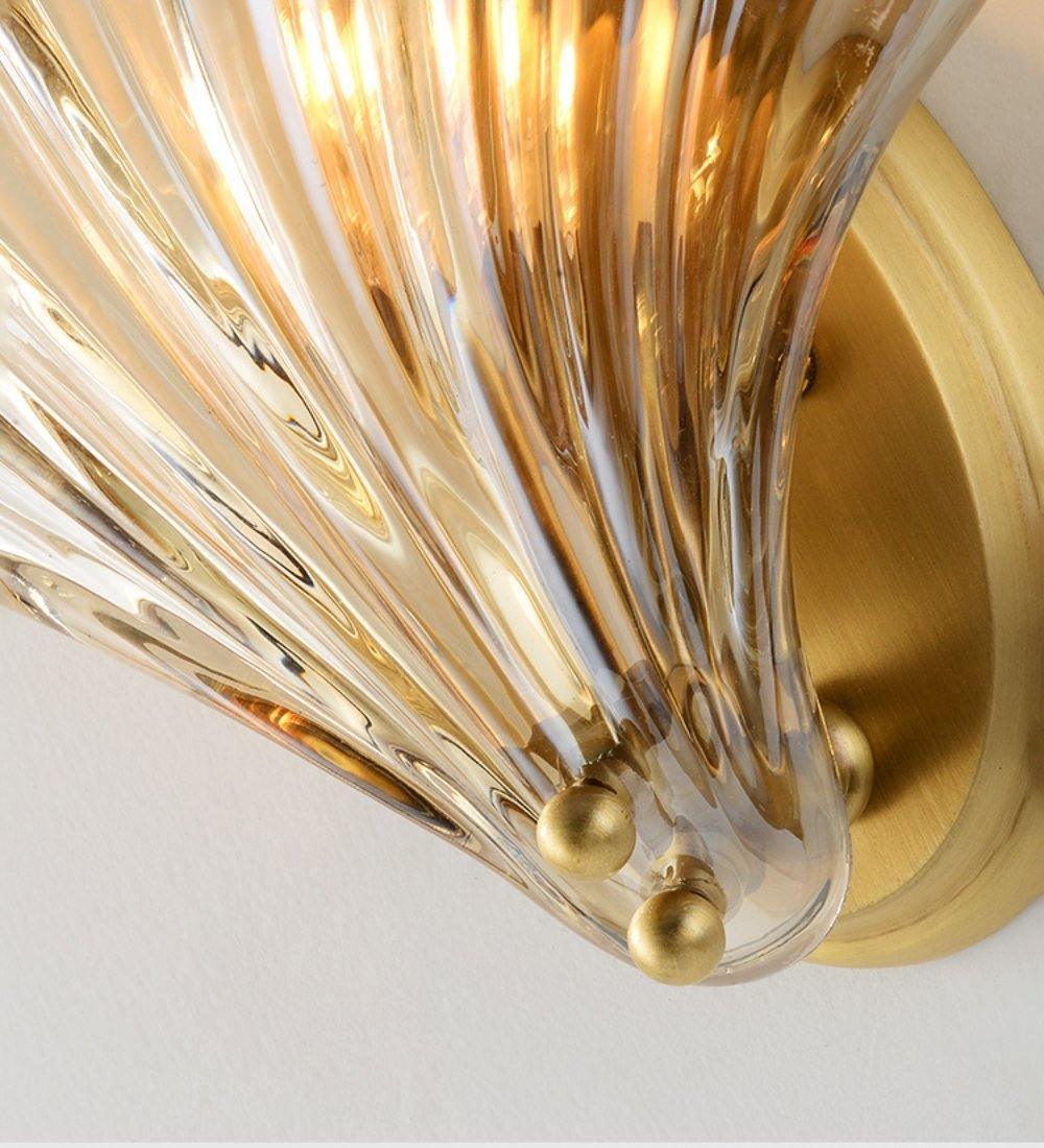 Coastal Shell Wall Light for Bedroom & Living Room | Brass Glass Nautical Wall Lamp | E14 LED or Edison Bulb | 20cm