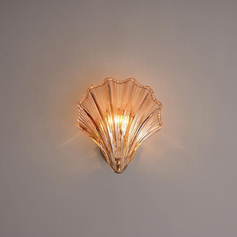 Coastal Shell Wall Light for Bedroom & Living Room | Brass Glass Nautical Wall Lamp | E14 LED or Edison Bulb | 20cm