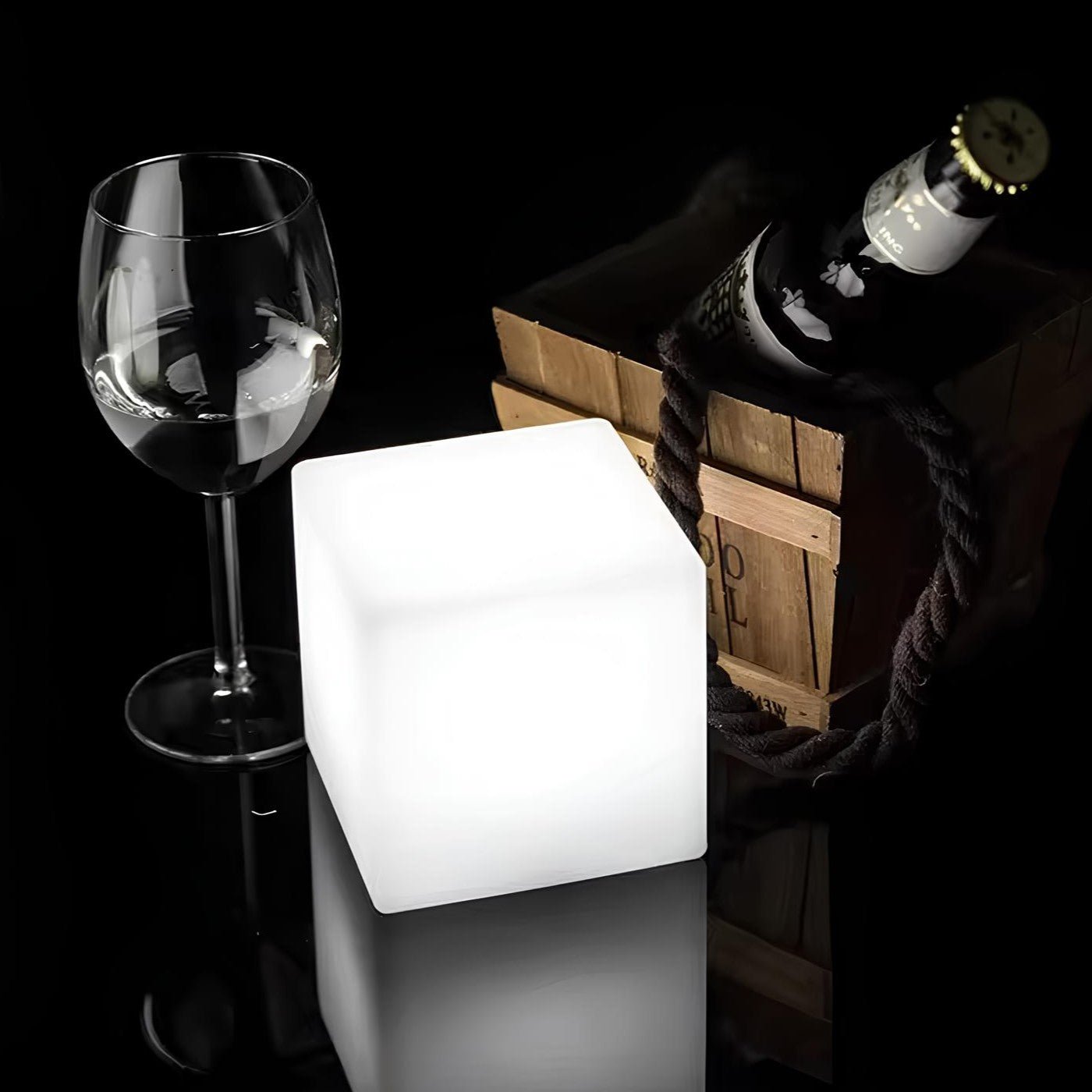 Cubic Garden Light Modern Cube Design | Rechargeable LED | USB & Solar Powered | Indoor & Outdoor Lighting