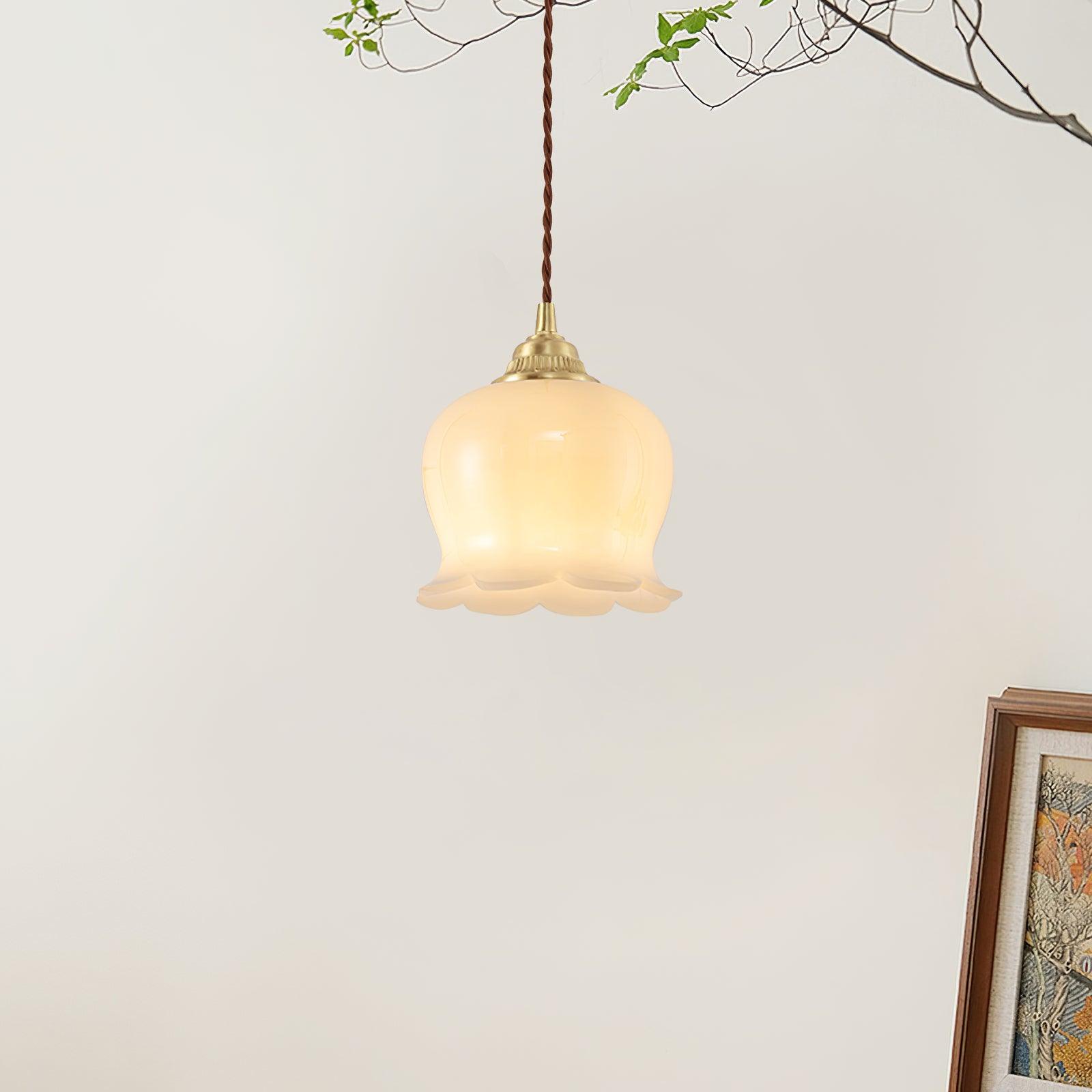 Valley Flower Pendant Lamp Floral Ceiling Light | Brass & Resin Design | E26/E27 Socket | Adjustable 150cm Hanging Cable