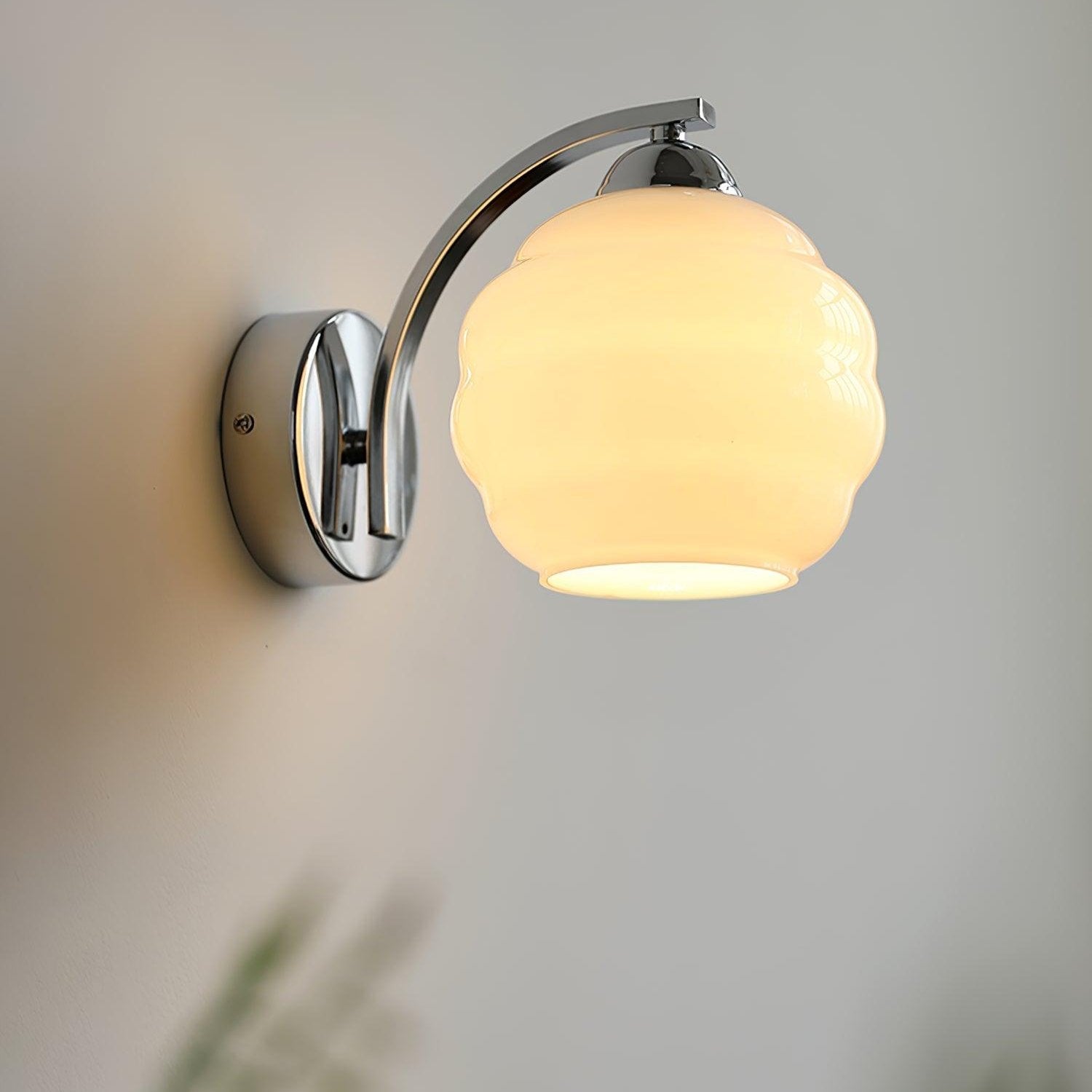 Art Deco Vintage Wall Lamp Glass Shade | Gold or Chrome Finish | E26 E27 LED Compatible | Classic Indoor Wall Lighting