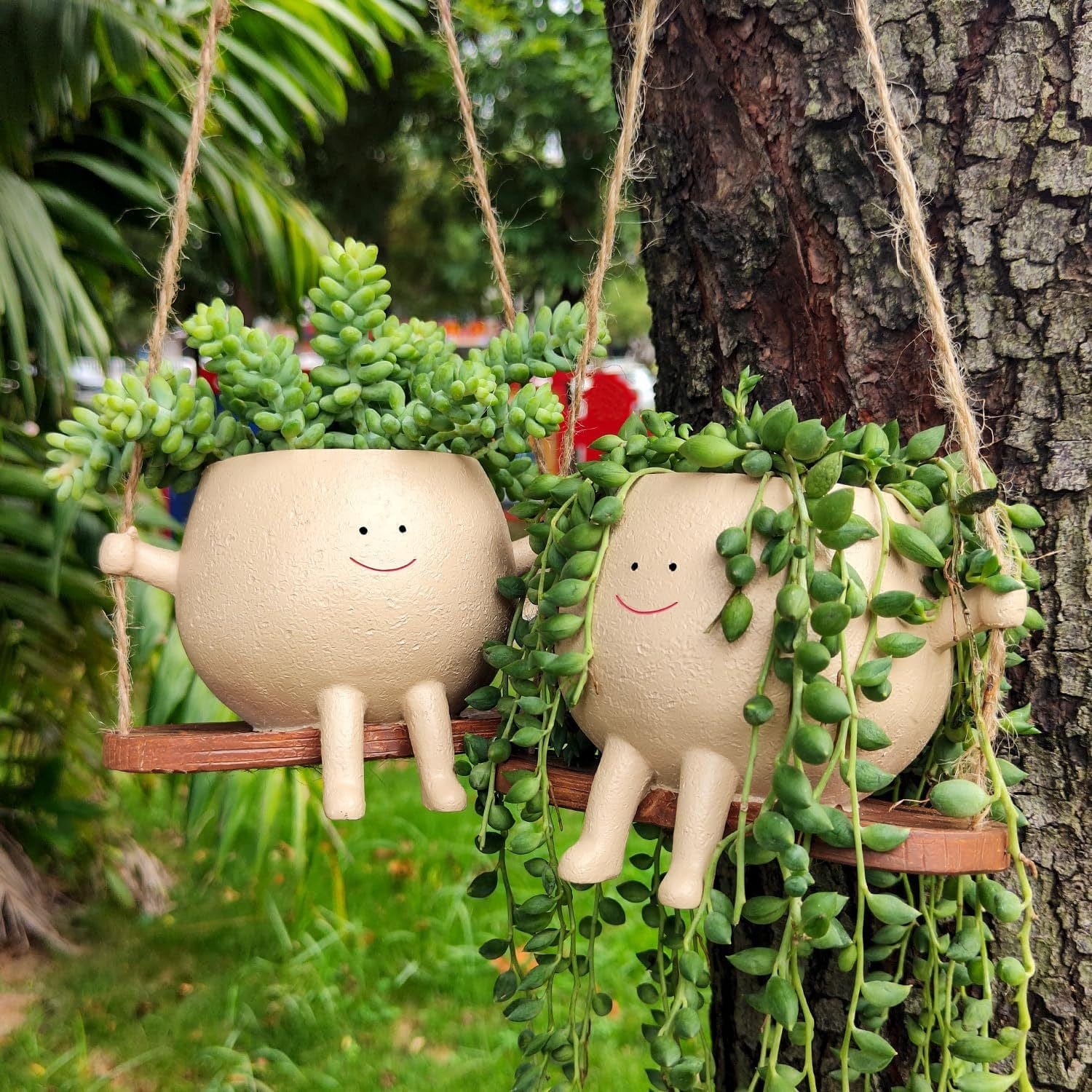 Smiley Hanging Planter Liva Swing | Resin Swing Plant Pot | Indoor Outdoor Decorative Accent | Balcony Garden Windowsill