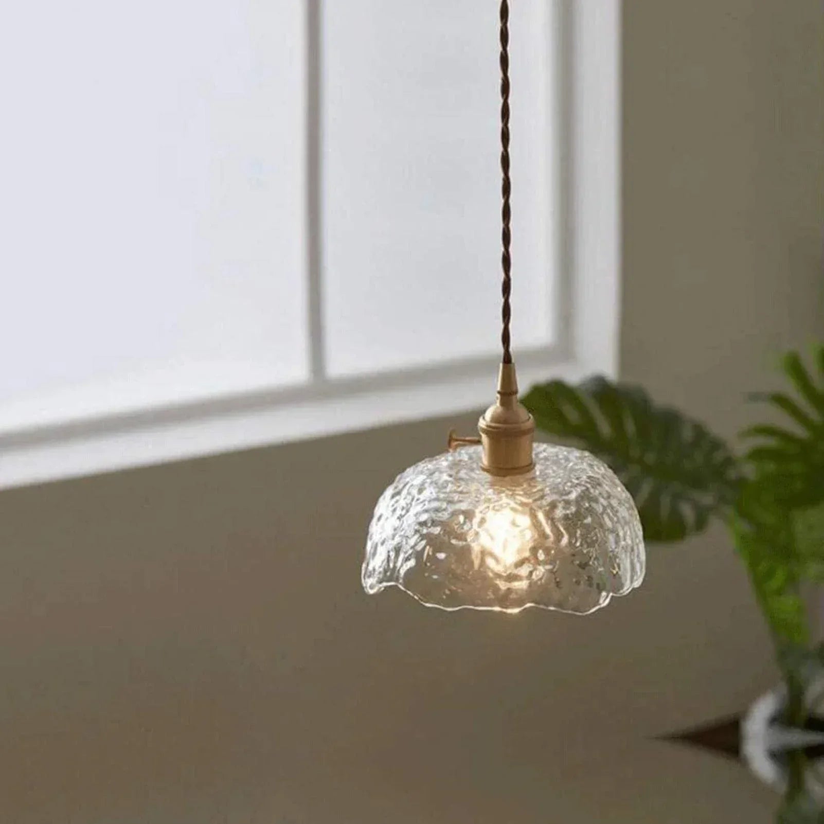 Irregular Glass Pendant Lamp | Brass & Glass Design | E27 Socket | Modern Decorative Hanging Light | Indoor Ceiling Lighting