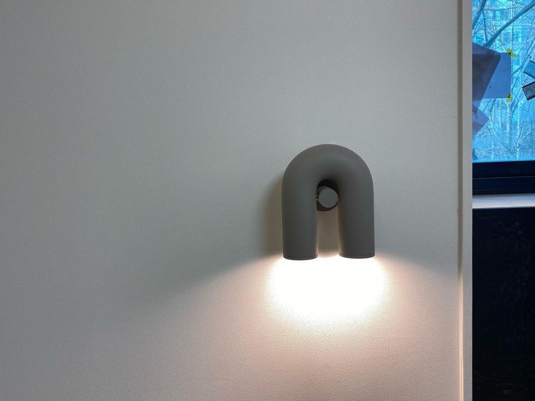 Modern Circus Wall Lamp Adjustable U-Shaped Design | Integrated LED 3000K–6000K | Aluminum & ABS | Indoor Decorative Lighting