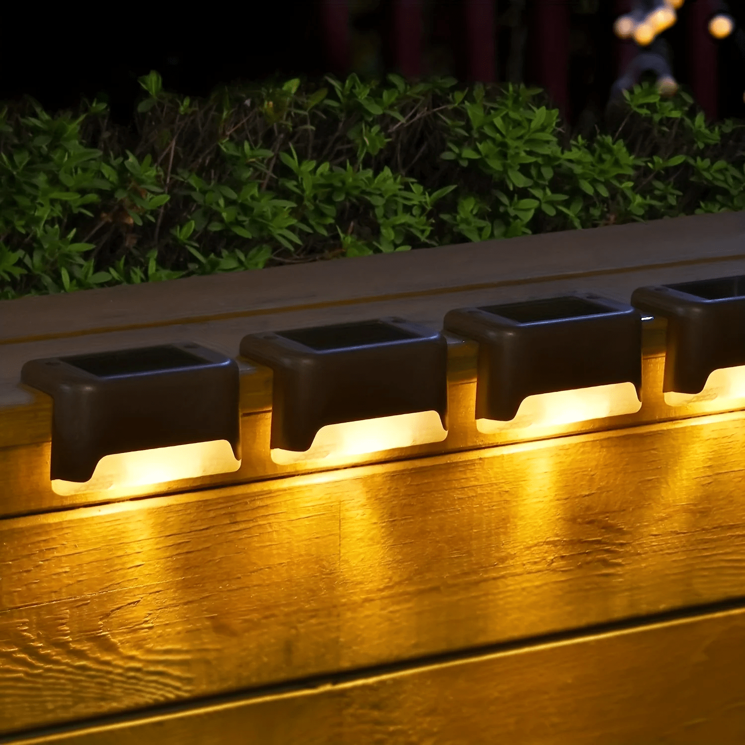 Wireless Solar-Powered LED Wall Lamps - Create the Perfect Atmosphere in Your Garden!