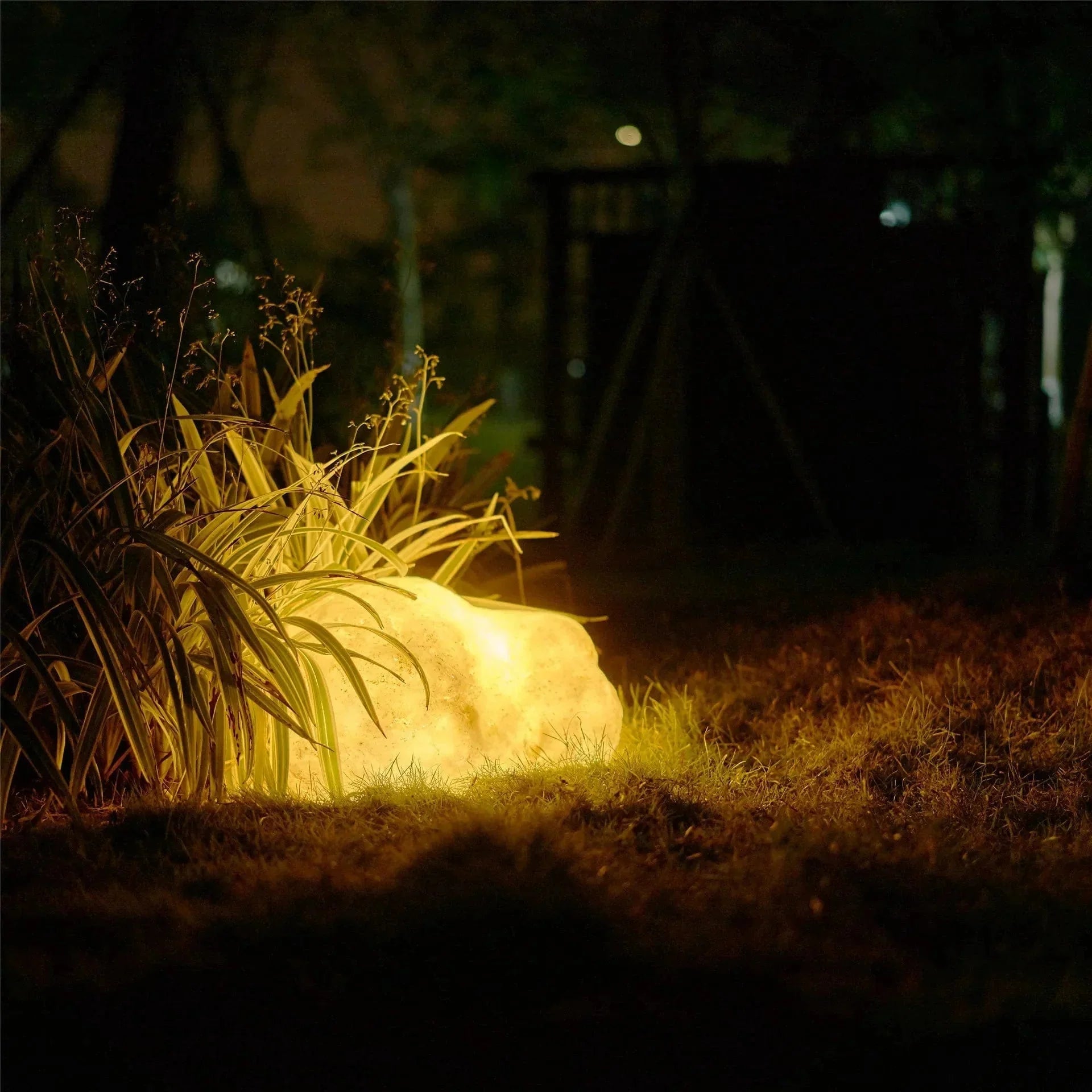 Vibrant Stone Outdoor Lamp Garden Light | Solar or Wired LED | Resin Rock Design | IP65 Waterproof E27 Pathway Lighting